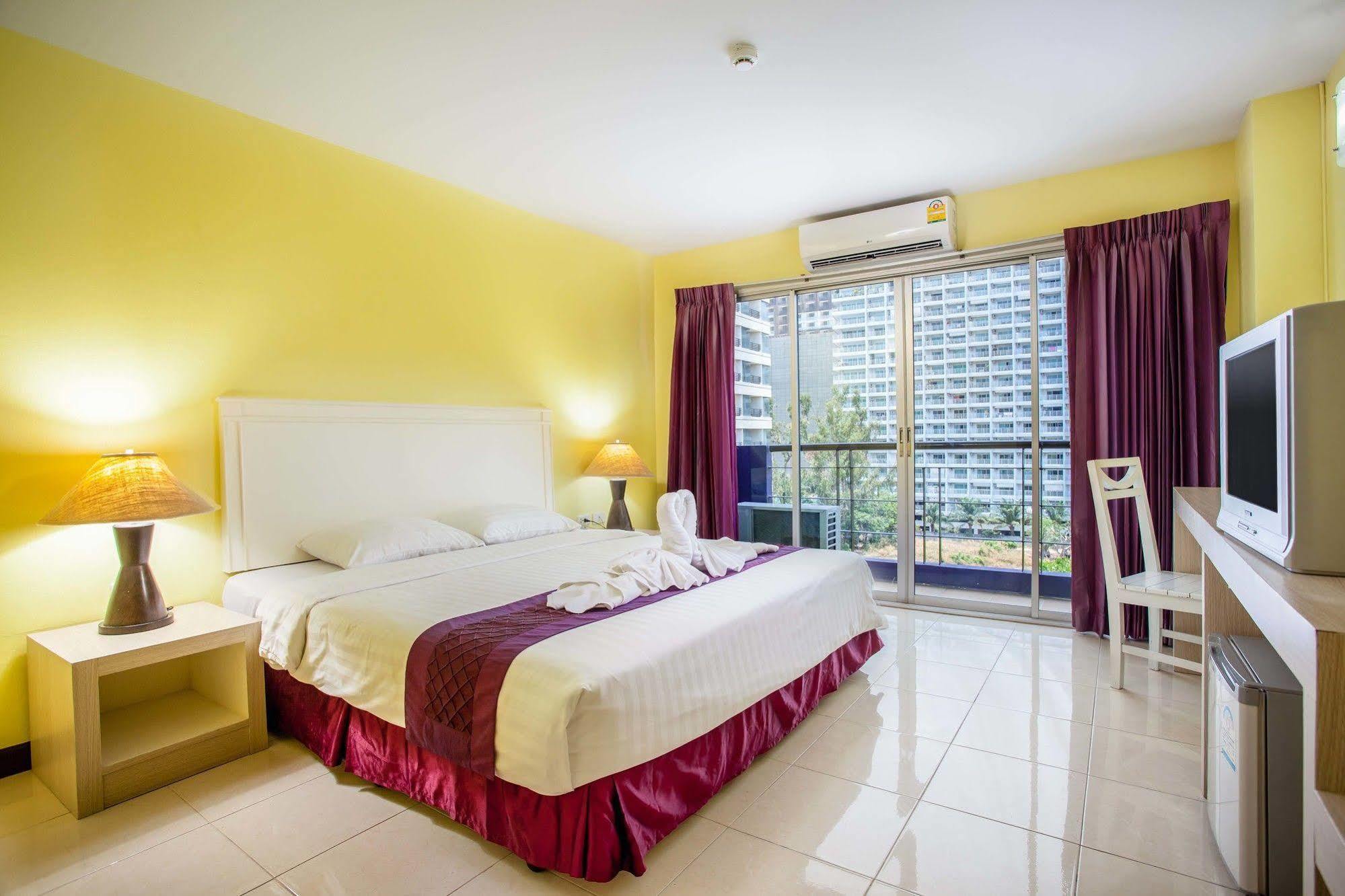 Eastiny Residence Hotel Паттая Екстер'єр фото